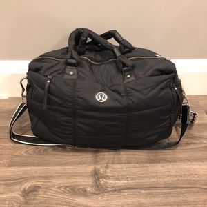 Lululemon duffel bag
